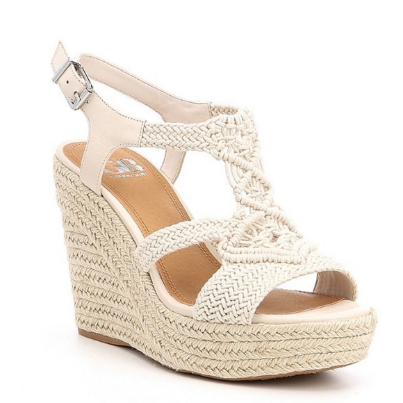 Gianni Bini Shoes - Gianni Bini Wedges